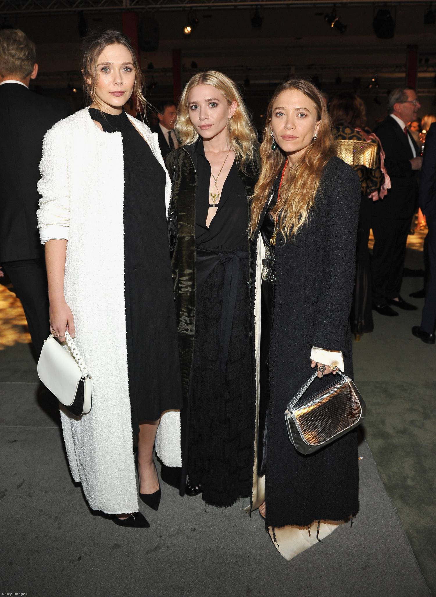 elizabeth olsen és az ikrek