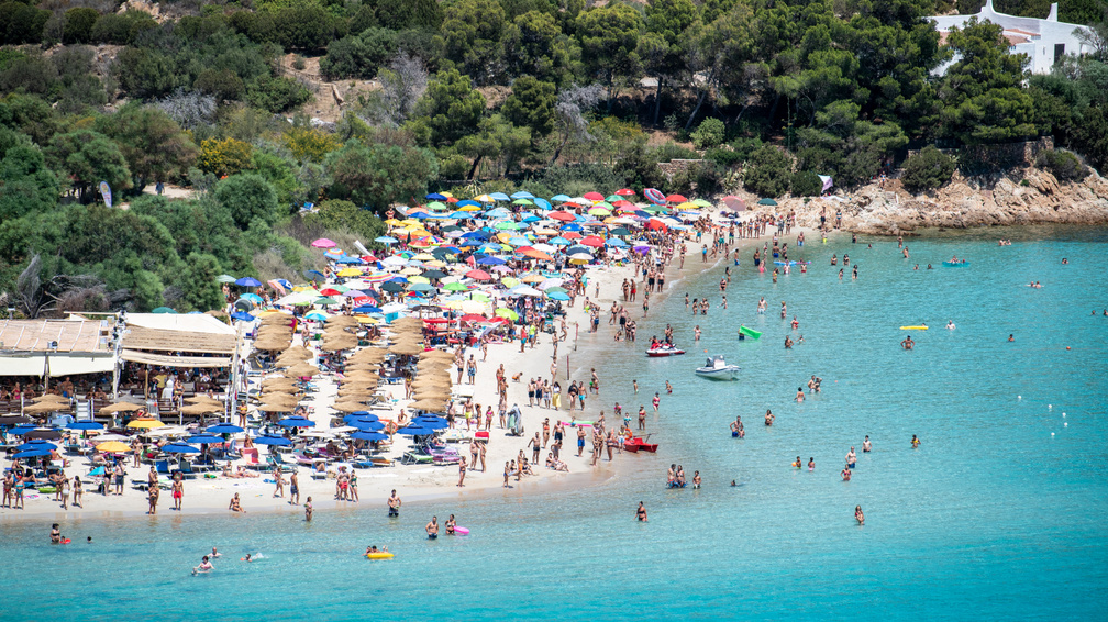 Bizarr strandszabály borzolja a kedélyeket Olaszországban, a turisták kiakadtak