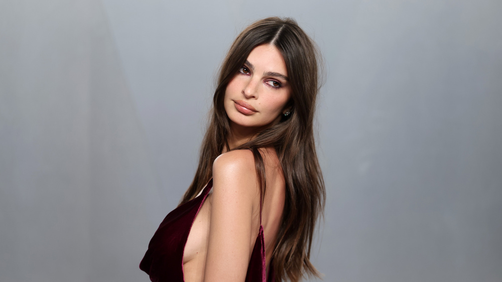 Emily Ratajkowski nem kertelt: felsorolta, hogy kikkel randizott titokban a válása óta