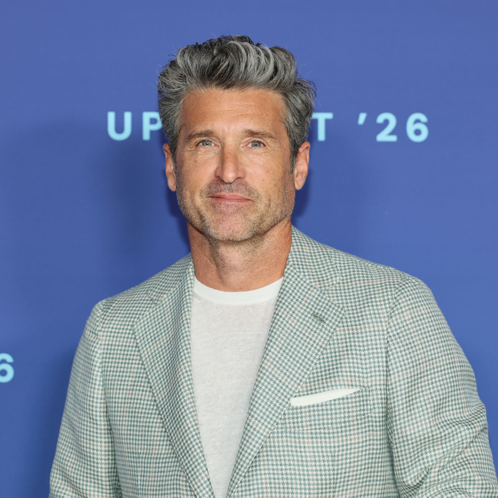 Patrick Dempsey 19 éves fia magassarkúban és vintage ruhában pózol legújabb fotóin