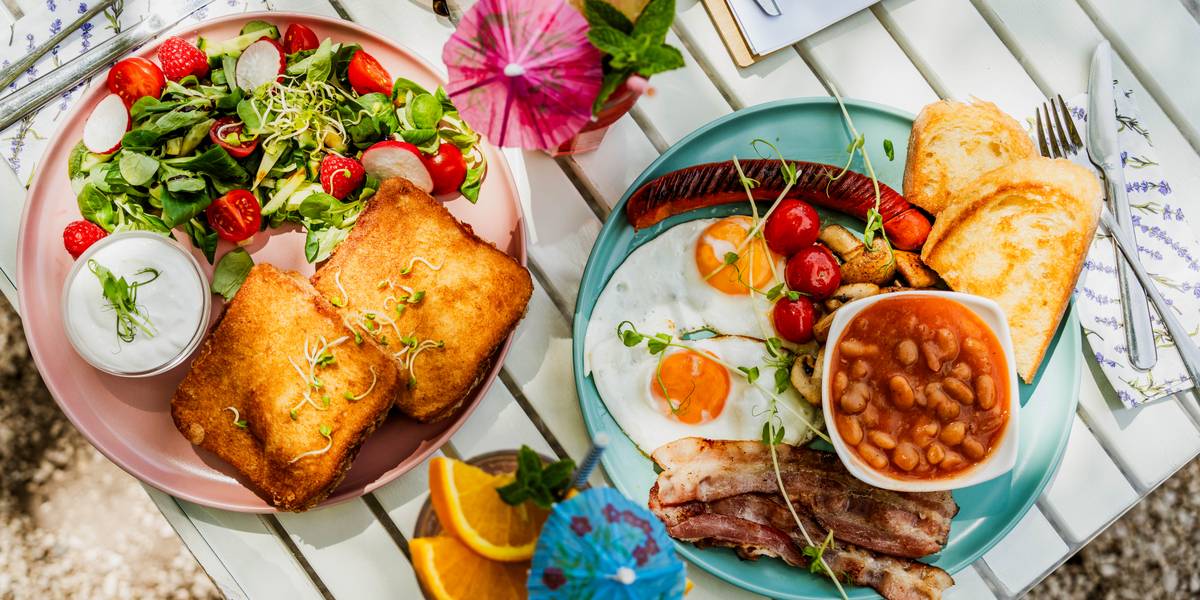 Első randira érkeztek ide, ma már ők vezetik a hangulatos reggelizőt – A tihanyi Vibe Caffe & Brunchban jártunk