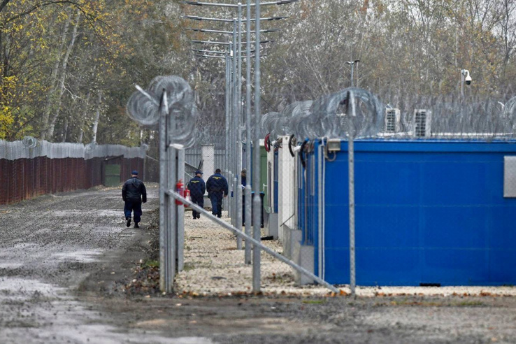 Vitnyédi veszedelem? Minden, amit az eltitkolt migránstáborról tudni érdemes