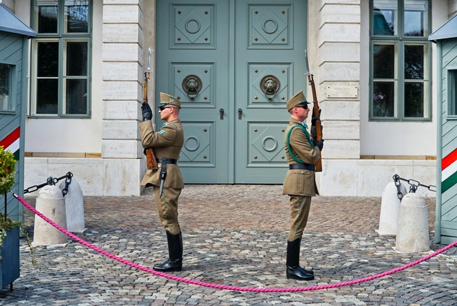 Hack Péter szerint a leváltást támogató jogászok a kollektív bűnösség elvét élesztenék fel