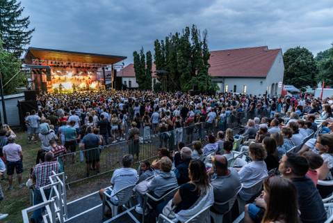 Nyáresti szabadtéri programok: több tucat színházi előadással, koncerttel és gyerekprogrammal vár a Kultkikötő