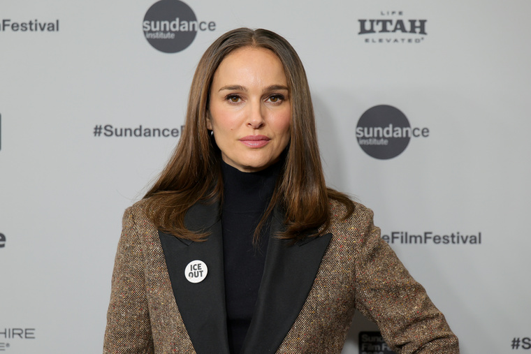 Natalie PortmanNatalie Portman mindig is elutasította azokat a szerepeket, amelyek a forgatókönyve és története nem tetszett neki, hiába ajáánlottak fel neki több millió dolláros fizetéseket.&nbsp;(Wealth Gang)