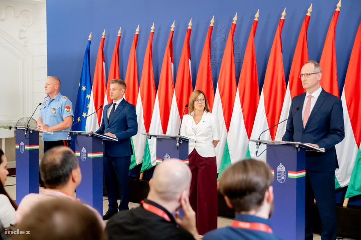 Erdélyi Krisztián, Magyar Péter, Oroszi Beatrix és Kádár Pál 2026. június 25-én