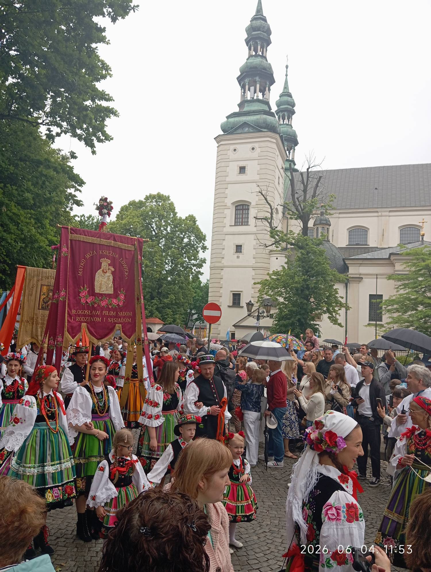A łowicz-i Corpus Christi körmenet.