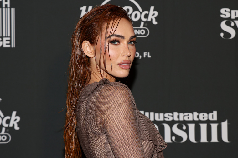 Megan FoxMegan Fox nem áll meg a földönkívülieknél