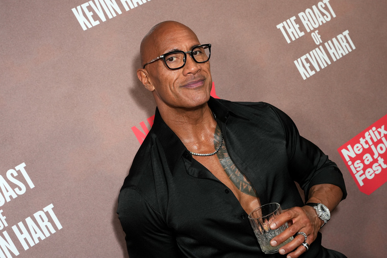 Dwayne JohnsonDwayne Johnson egy 2016-os interjúban beszélt arról, hisz a földönkívüliekben
