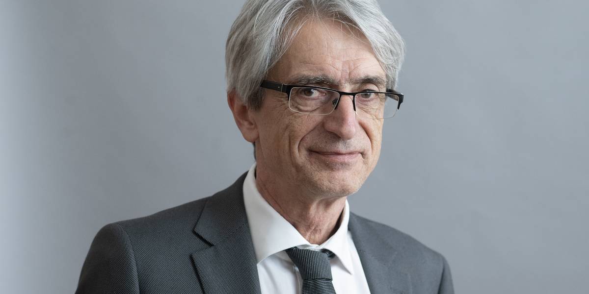„Ne kerüljön bele semmi, ami nem odavaló” – Pósfai Mihály, az MTA új elnöke a Balatonról