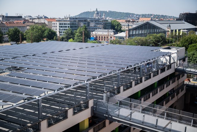 Lehullt a lepel Budapest egyik legnagyobb zöld technológiai fejlesztéséről