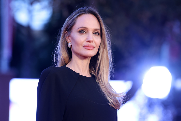 Hollywood régóta híres arról, hogy szigorúan bánik az öregedő női színészekkel: 40 felett sokuk számára jelentősen beszűkülnek a szereplehetőségek, és gyakran csak mellékszerepek jutnak nekik