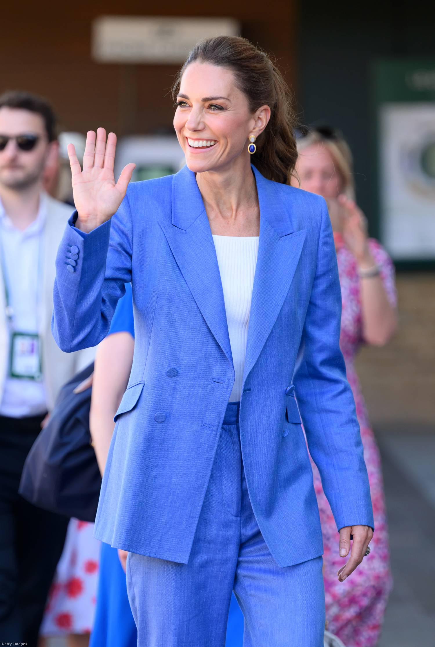 Katalin hercegné egy gyönyörű, búzakék nadrágkosztümben tért vissza Wimbledonba.