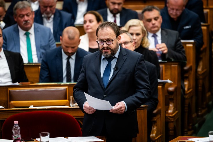 Hozzányúl a kormány az állami hitelgaranciákhoz, megjelent a határozat a Magyar Közlönyben