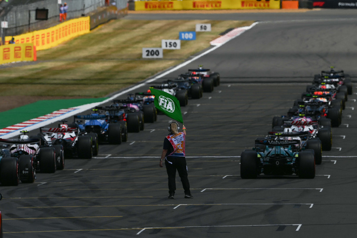 Visszatuszkolhatnak egy futamot az F1-es naptárba