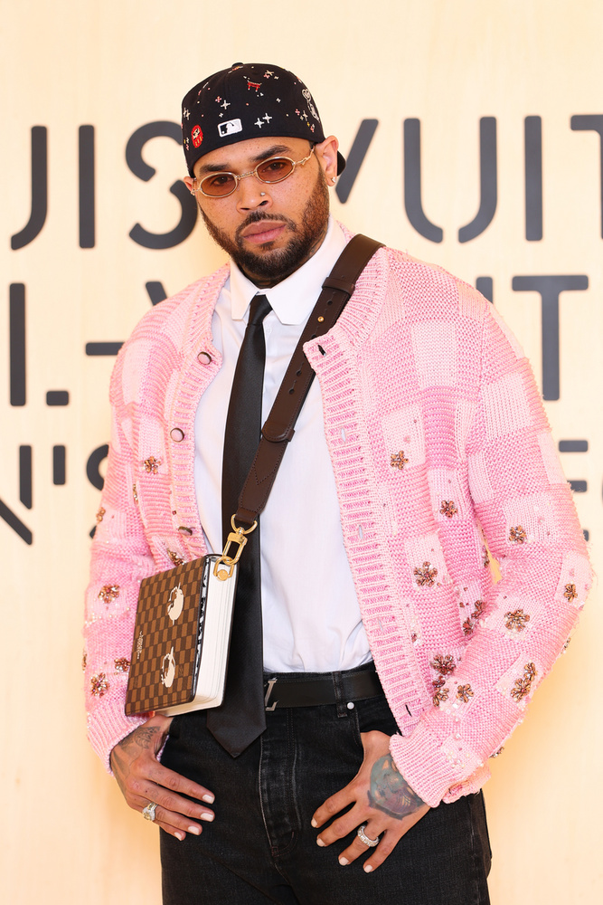 Chris BrownChris Brown neve az elmúlt években számos jogi üggyel fonódott össze, ezért talán nem meglepő, hogy korábbi szomszédai sem őrzik szívükben