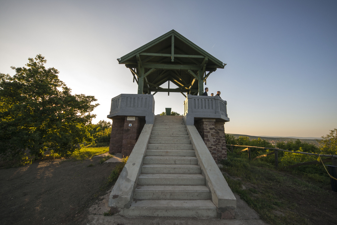 Óvári-messzelátó