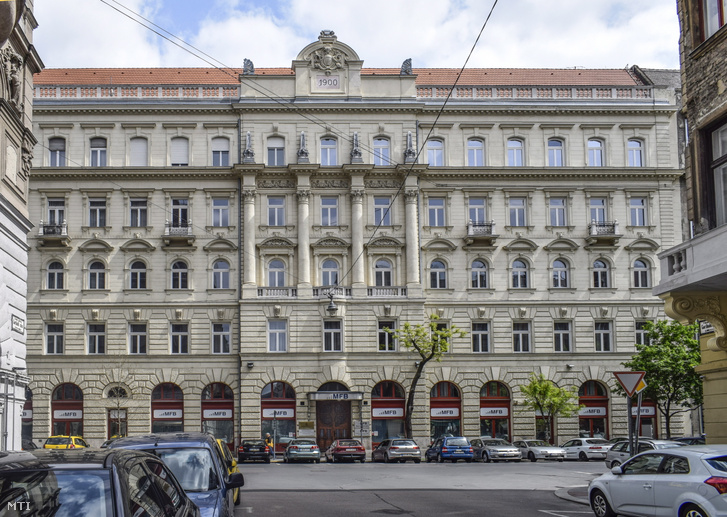 A Magyar Fejlesztési Bank Zrt. épülete az V. kerület a Nádor u. 31-ben