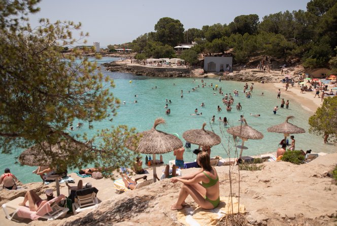 Tilos a szex a strandon, ezek a világ legfurább szabályai