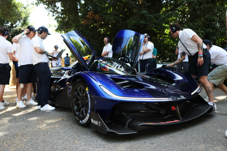 Rászabadította Goodwoodra az 1200 lóerős szörnyét a Red Bull