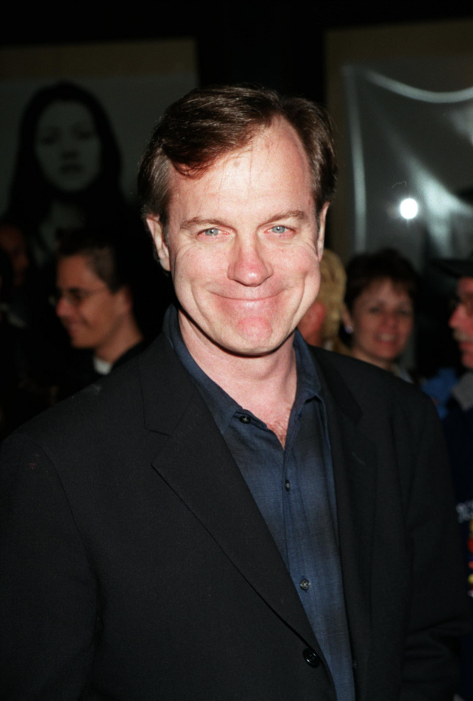 Stephen Collins – Eric Camden tiszteletesStephen Collins már a Hetedik mennyország előtt is ismert színésznek számított, szerepelt többek között a Star Trekben és az Elvált nők klubjában is, de sok néző számára örökre Eric Camden tiszteletesként maradt emlékezetes