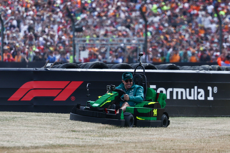 Alonso attól tart, gyengébb lesz az F1 a Belga Nagydíjon, mint az F2