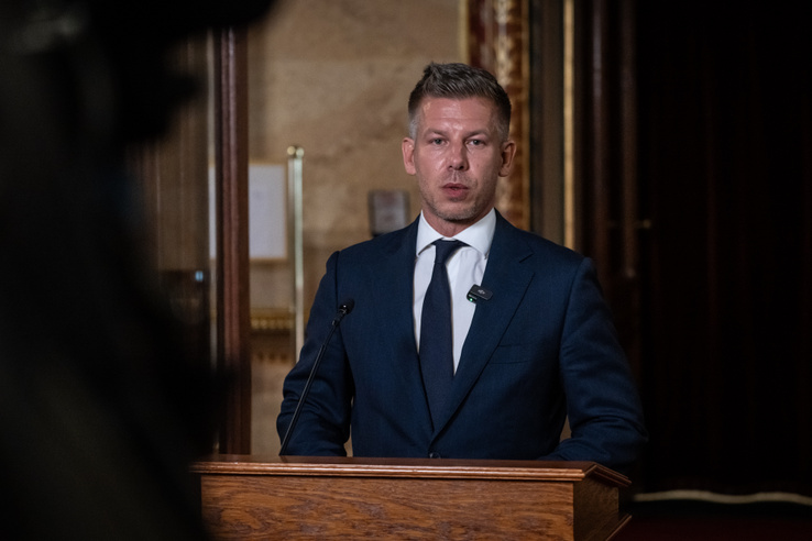 Magyar Péter az Indexnek Gulyás Gergelyről: A döntést jóval korábban meg kellett volna hoznia, sajnálom, hogy nem tette