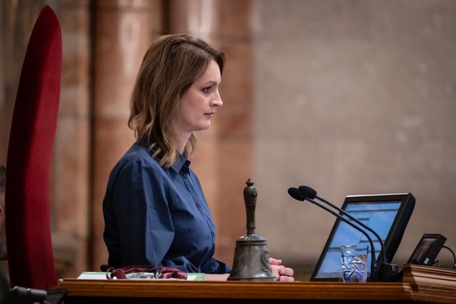 Forsthoffer Ágnes aláírta az Alaptörvény 17. módosítását, innentől kezdve Sulyok Tamásnál pattog a labda