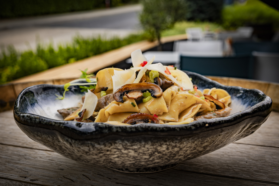 Erdei gombás pappardelle tészta kacsamellraguval