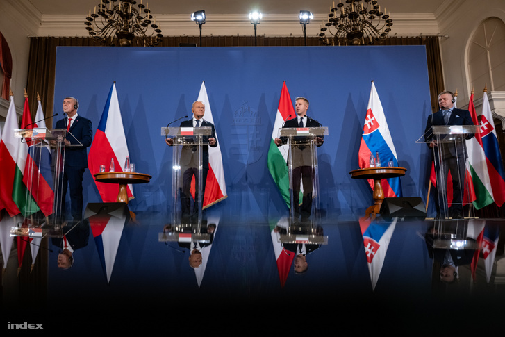 Andrej Babis, Donald Tusk, Magyar Péter és Robert Fico 2026. június 23-án