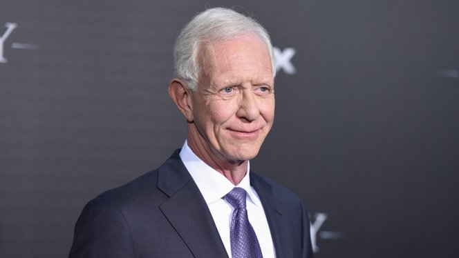 Súlyos betegséggel küzd Chesley „Sully” Sullenberger kapitány, aki a Hudson folyón hajtott végre kényszerleszállást