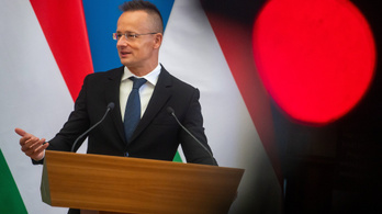 „Ez gáz így” – Tarjányi is megszólalt Szijjártó átigazolásáról