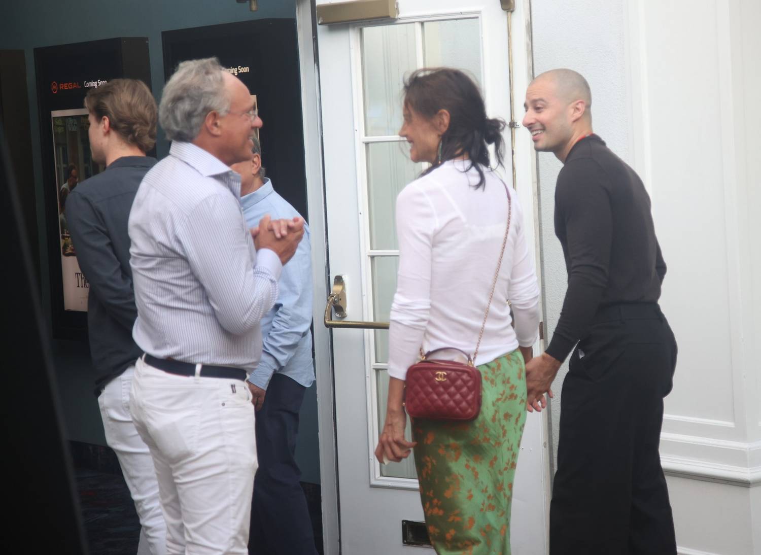 Katie Holmes és új párja, Jason Bard Yarmosky kézen fogva érkeztek a vetítésre.