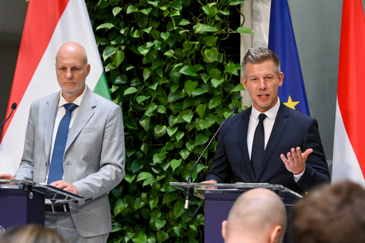 Magyar Péter: Ha nagyon drága lesz a benzin, be fog avatkozni a kormány