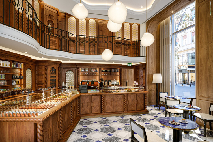 Kolozsvári patikából fine dining kávézó, trieszti cipőboltból Sacher-cukrászda nyílt