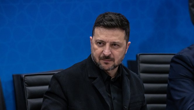 „Szégyen!” – az ukránok felháborodtak Zelenszkij lépésén, tüntetések kezdődtek