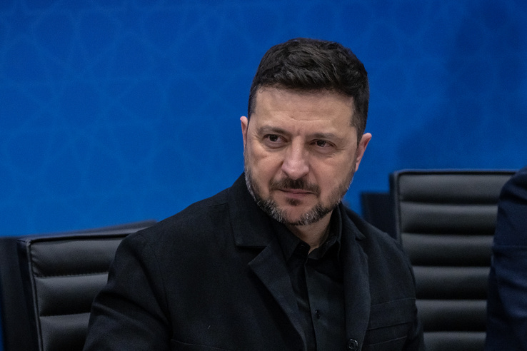 „Szégyen!” – az ukránok felháborodtak Zelenszkij lépésén, tüntetések kezdődtek
