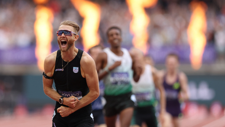 Megdőlt a legikonikusabb világcsúcs, 27 éve várt erre a pillanatra a sportvilág
