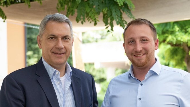 Gulyáságyú Média: Kirúgták a MÁV-tól az Orbán Viktor ellentüntetőit vegzáló csapat egyik tagját