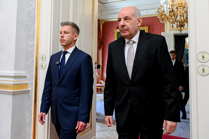 Magyar Péter miniszterelnök (b) és Sulyok Tamás köztársasági elnök 2026. május 12-én
