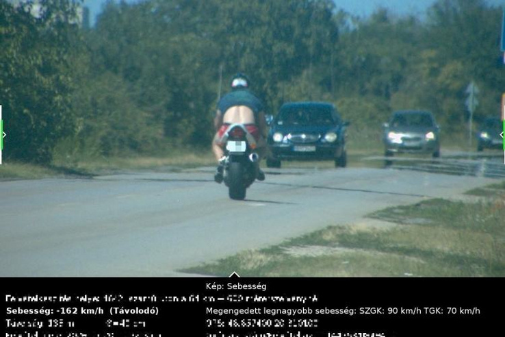 A megengedett közel duplájával sztriptízelt egy szentesi motoros
