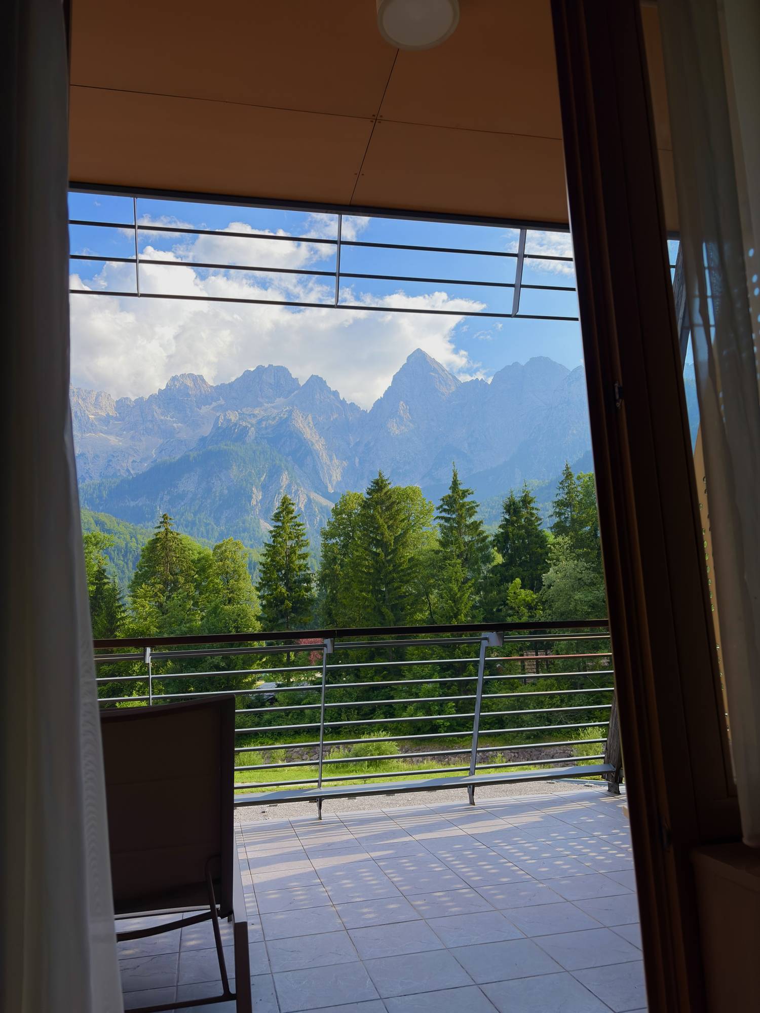 Kilátás a Hotel Špik & Wellness teraszáról.