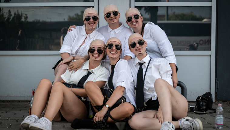 Ilyet még nem látott a Puskás Aréna, fotókon a Pitbull-őrület