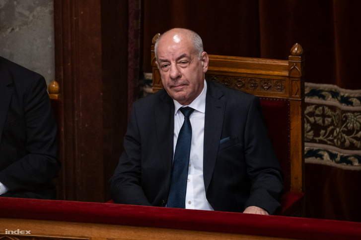 Sulyok Tamás 2026. május 9-én