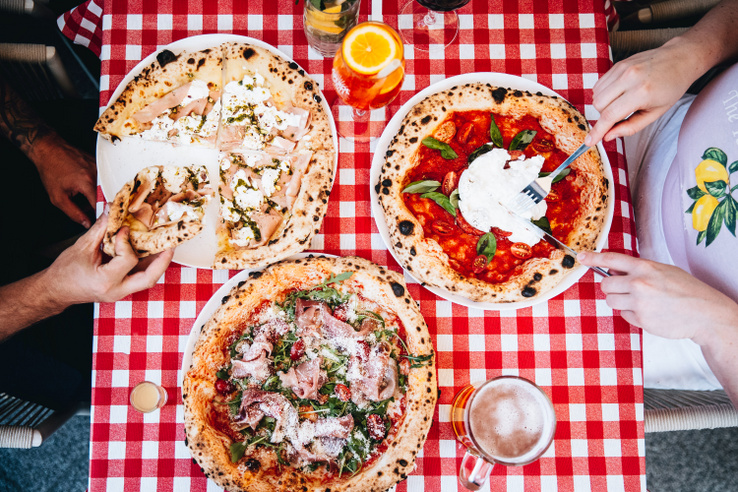 Egyedi olasz pizzaélmény Budapest szívében, ahol a pizza művészetté válik