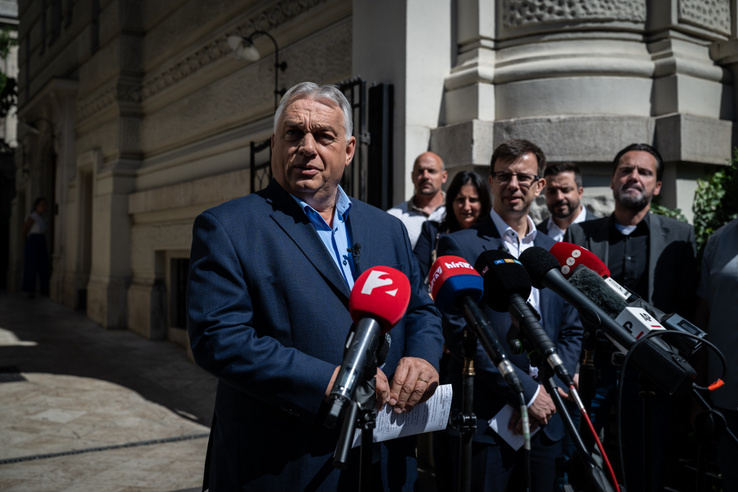Folytatódik Orbán Viktor hónapok óta tartó lejtmenete – De mi történt Magyar Péterrel?