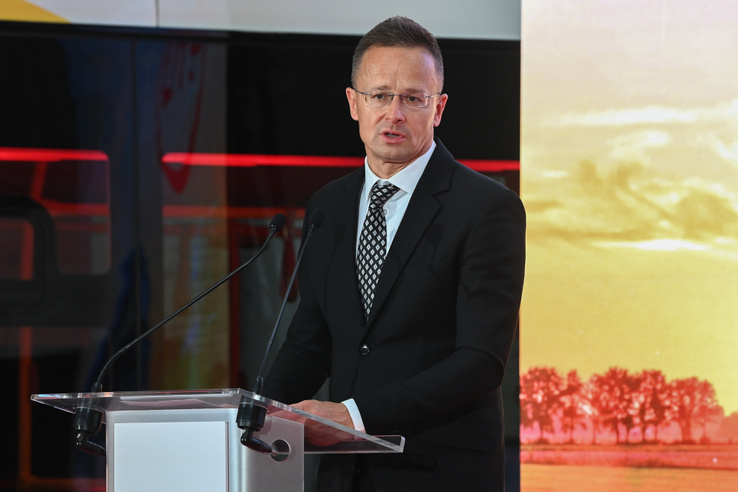 2051-ig titkosították a Szijjártó Péter–BYD-ügy bizottsági ülésén elhangzottakat