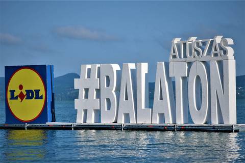 Ezen a héten sem tartják meg a Balaton-átúszást