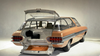 Reklámfilmet csináltak a Ford 62 éves jövőautójáról