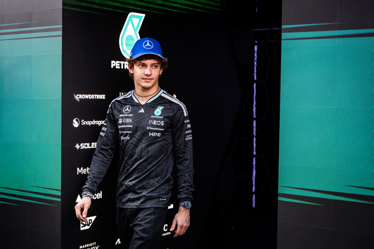 Kimi Antonelli: Apám azt mondta, ha még egyszer ilyet csinálok, kitekeri a nyakamat, mint egy csirkének